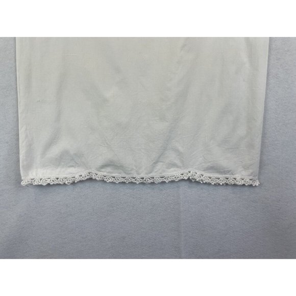 Vintage Hand Embroidered Pillowcase Hand Crocheted Lace Trim Southern Belle - Picture 9 of 12